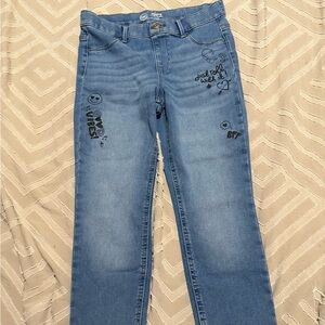 Blue girls Jeans with Graphic Details
